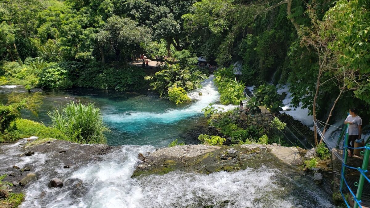 Esta temporada de frío explora un lugar caluroso en Veracruz con cascadas y pozas de agua cristalina para nadar 