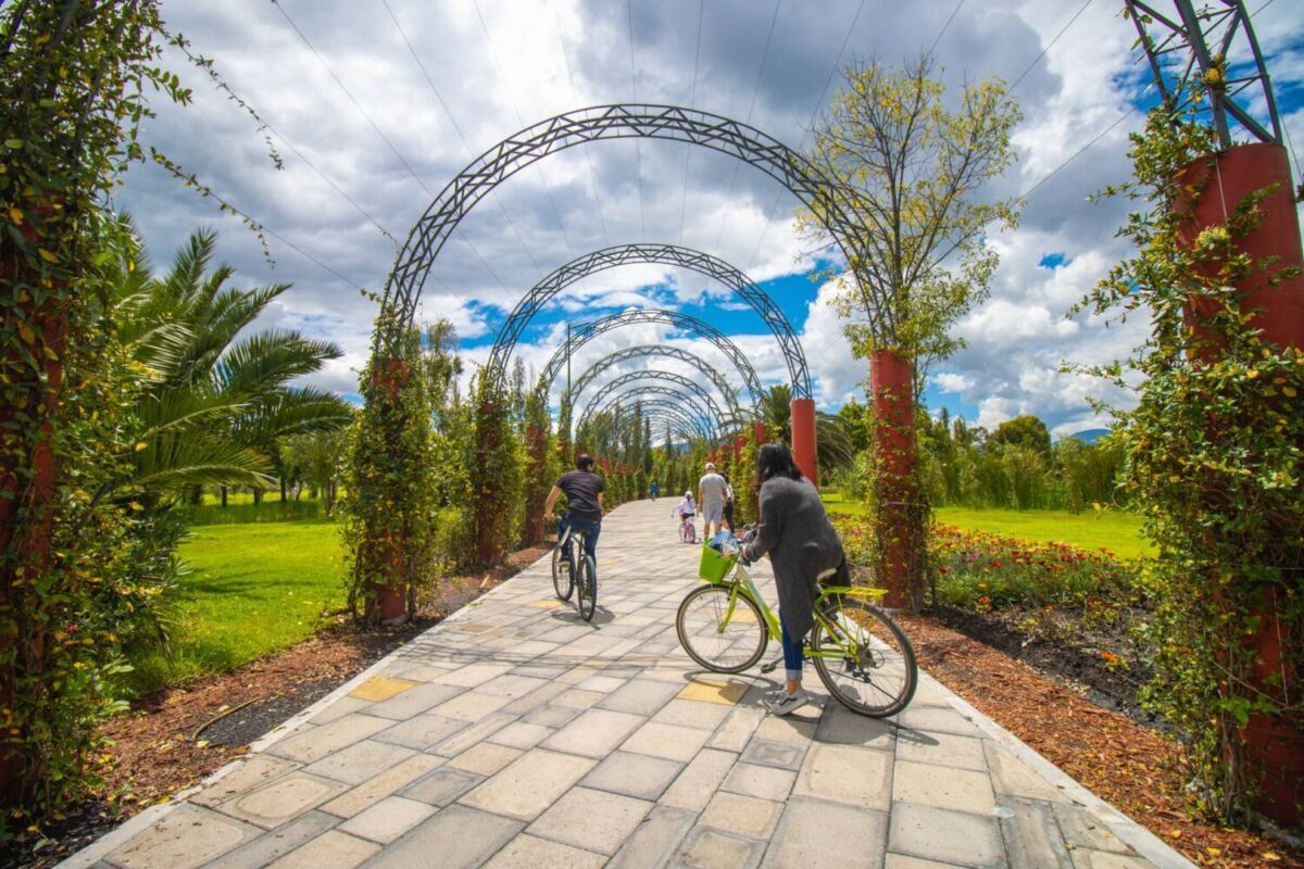 el parque ecológico xochimilco cuenta con caminos y senderos para bicicletas