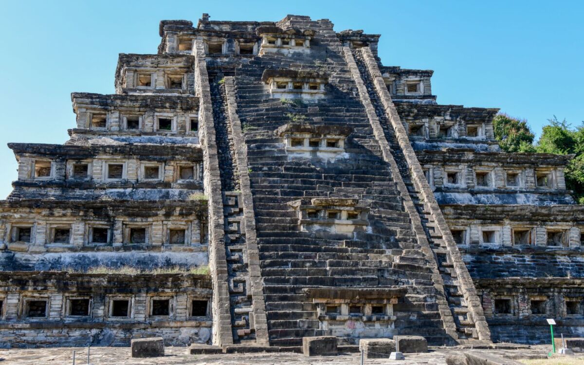 La Pirámide de Los Nichos representa el calendario solar 