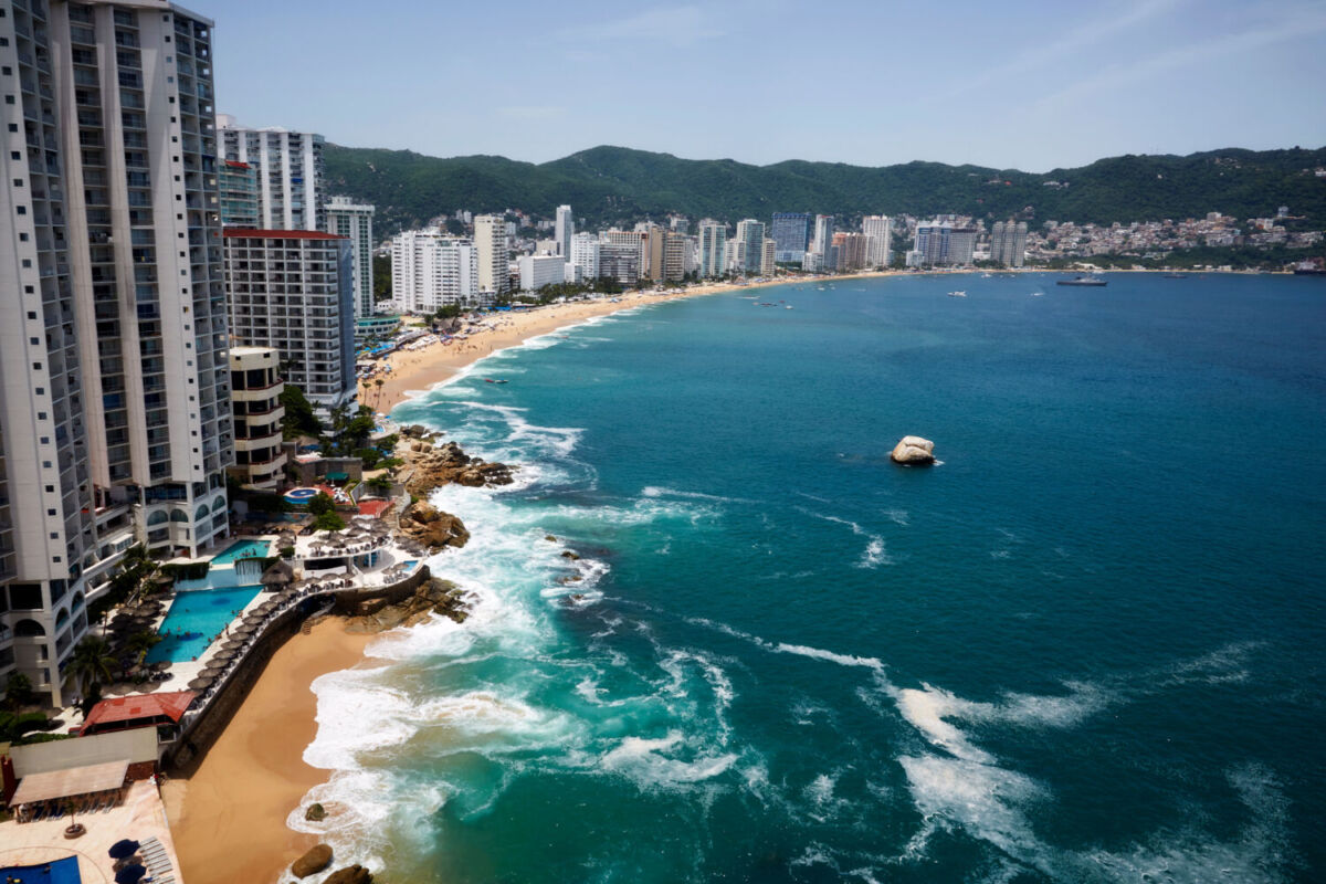 Acapulco es una ciudad playera que se ubica a 5 horas de la CDMX
