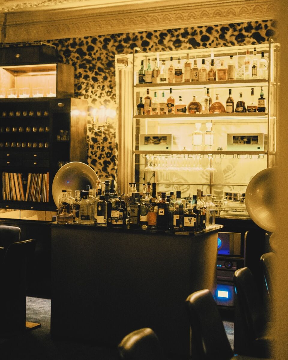 El Desconocido es un bar de cócteles en la colonia Roma 