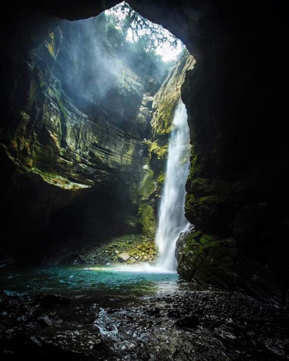 cascada del sótano de popócatl, veracruz