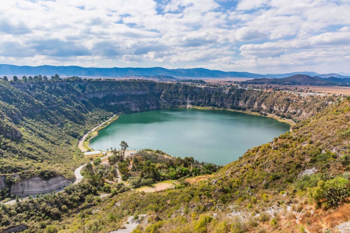 Laguna de Aljojuca es una laguna dentro de un cráter volcánico 