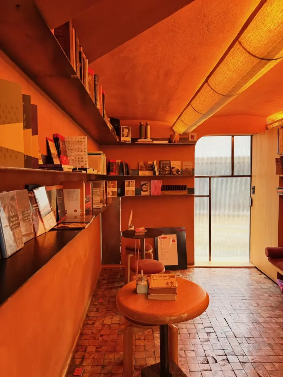 Chima es una cafetería y librería en la colonia Chimalistac