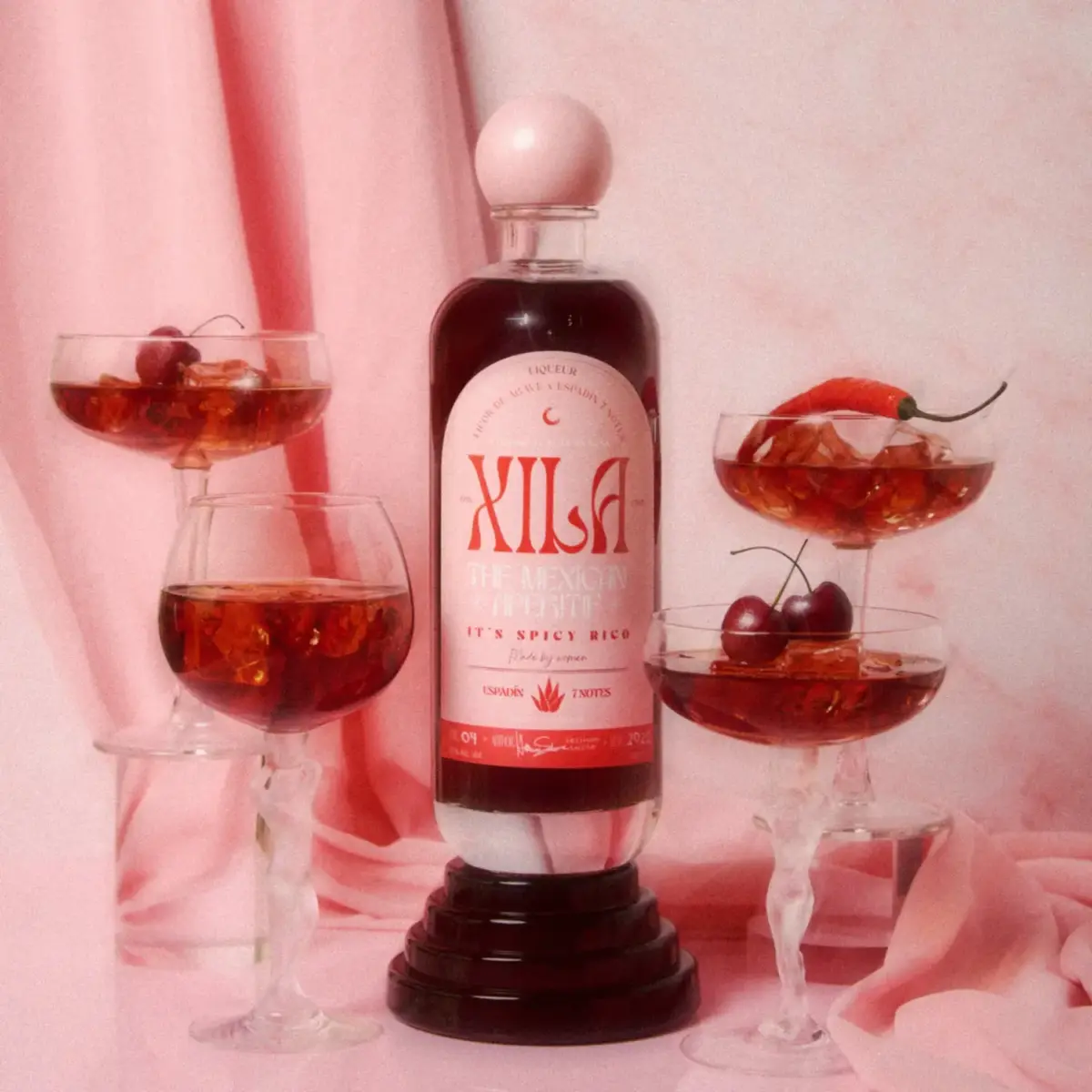 Bebidas y destilados picantes para hacer cocteles muy mexicanos, todo el mundo te preguntará qué le echaste