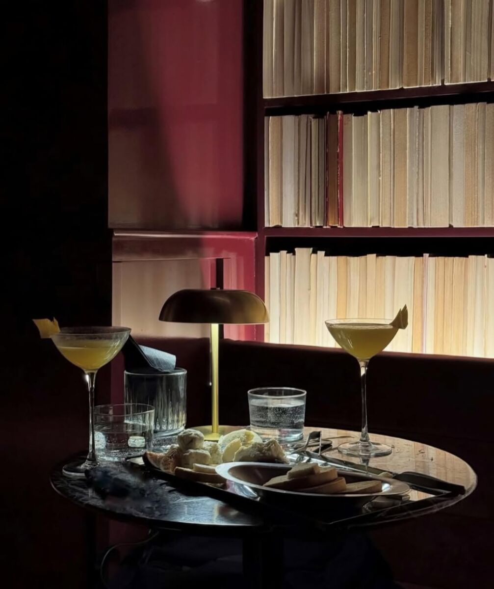 Librería Valladolid es una librería bar en CDMX 