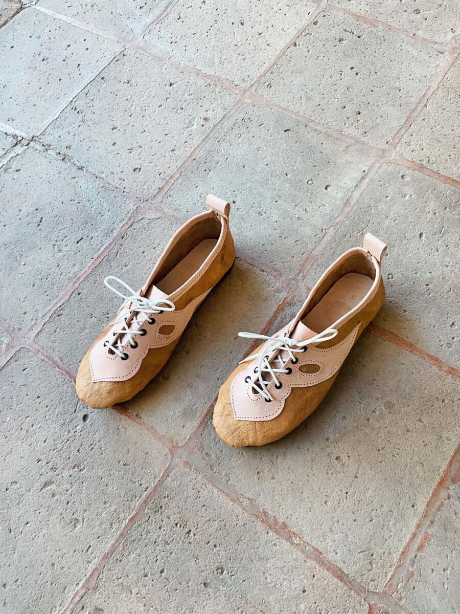 zapatos mascarita de la marca mexicana baku artesanal