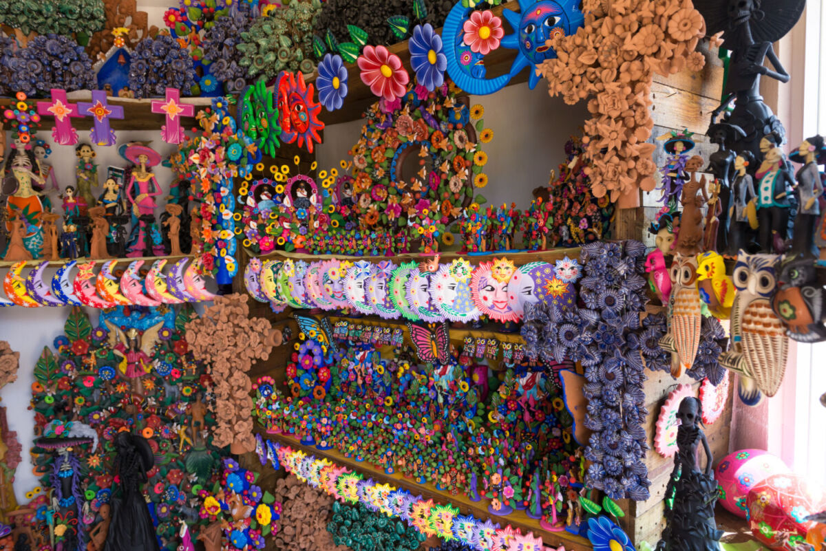 Metepec es un excelente lugar para comprar piezas de barro, en especial el 'Árbol de la Vida' 