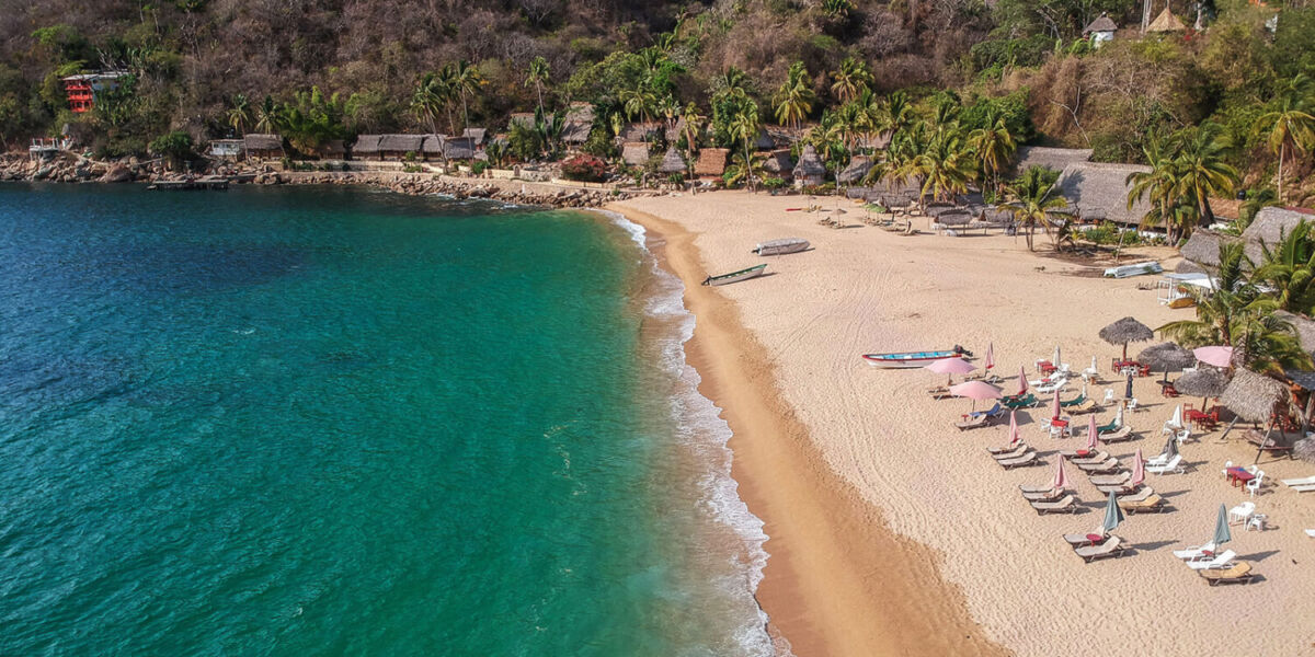 Palmeras, brisa, mar tranquilo y mariscos: los pueblos de playa en Jalisco que quieres conocer en 2026