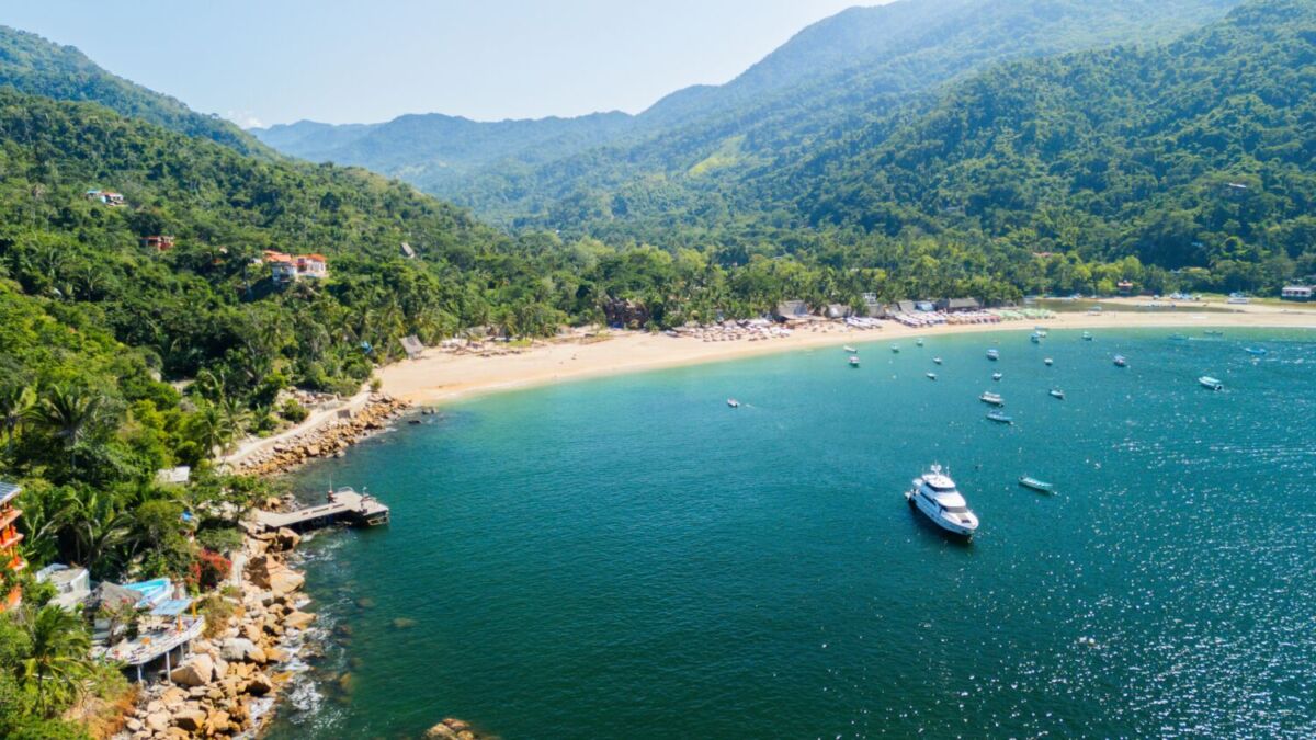 pueblo costero yelapa, jalisco
