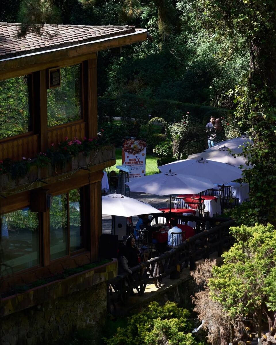 La Escondida es un restaurante en medio del bosque en La Marquesa 