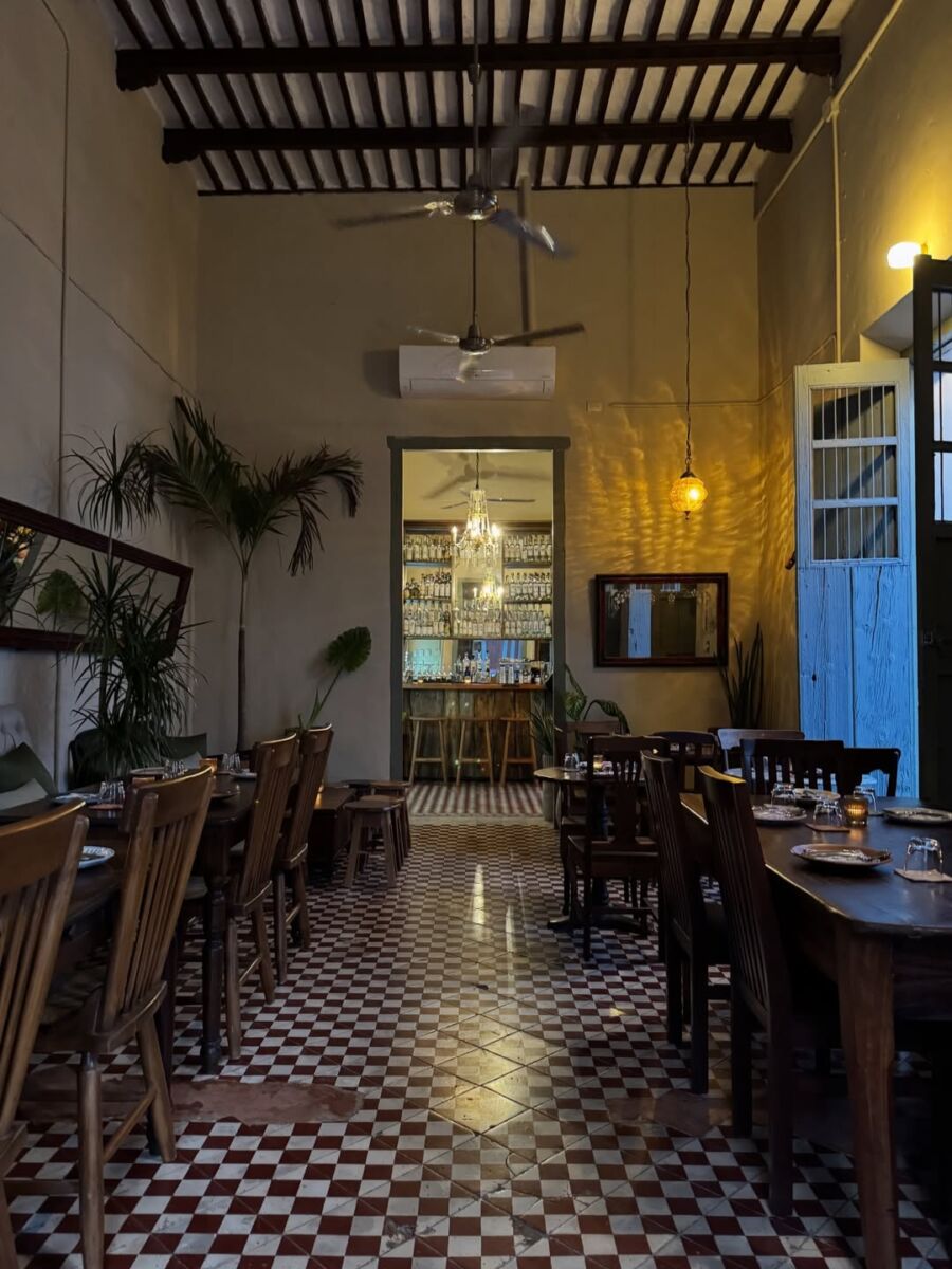 Camote es un restaurante de cocina española en Mérida