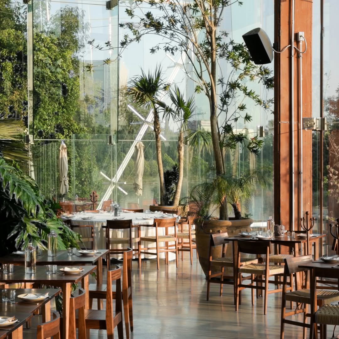 El restaurante Lago Algo se ubica junto al Lago Mayor en Chapultepec 