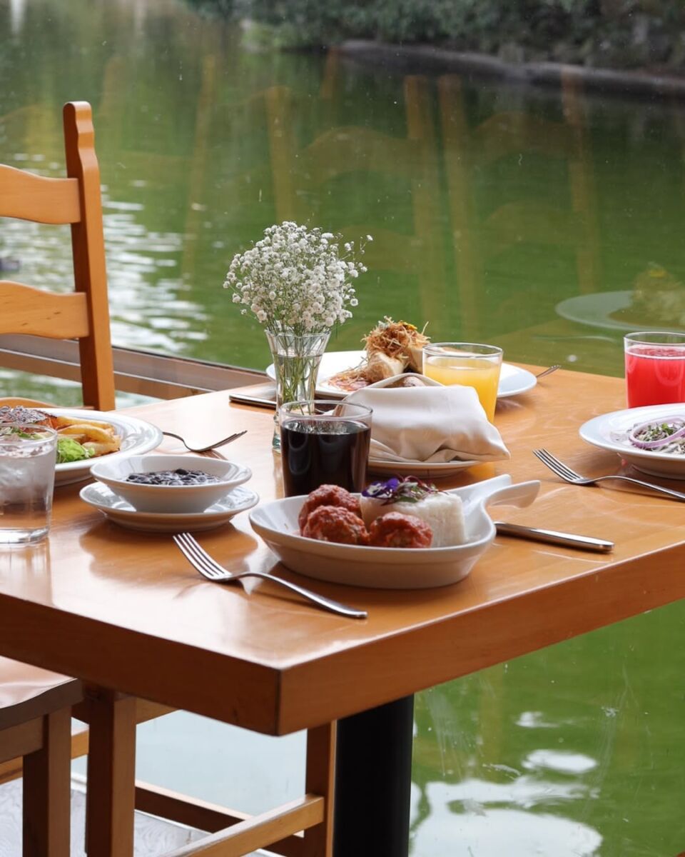 Restaurante frente al Lago de Chapultepec 