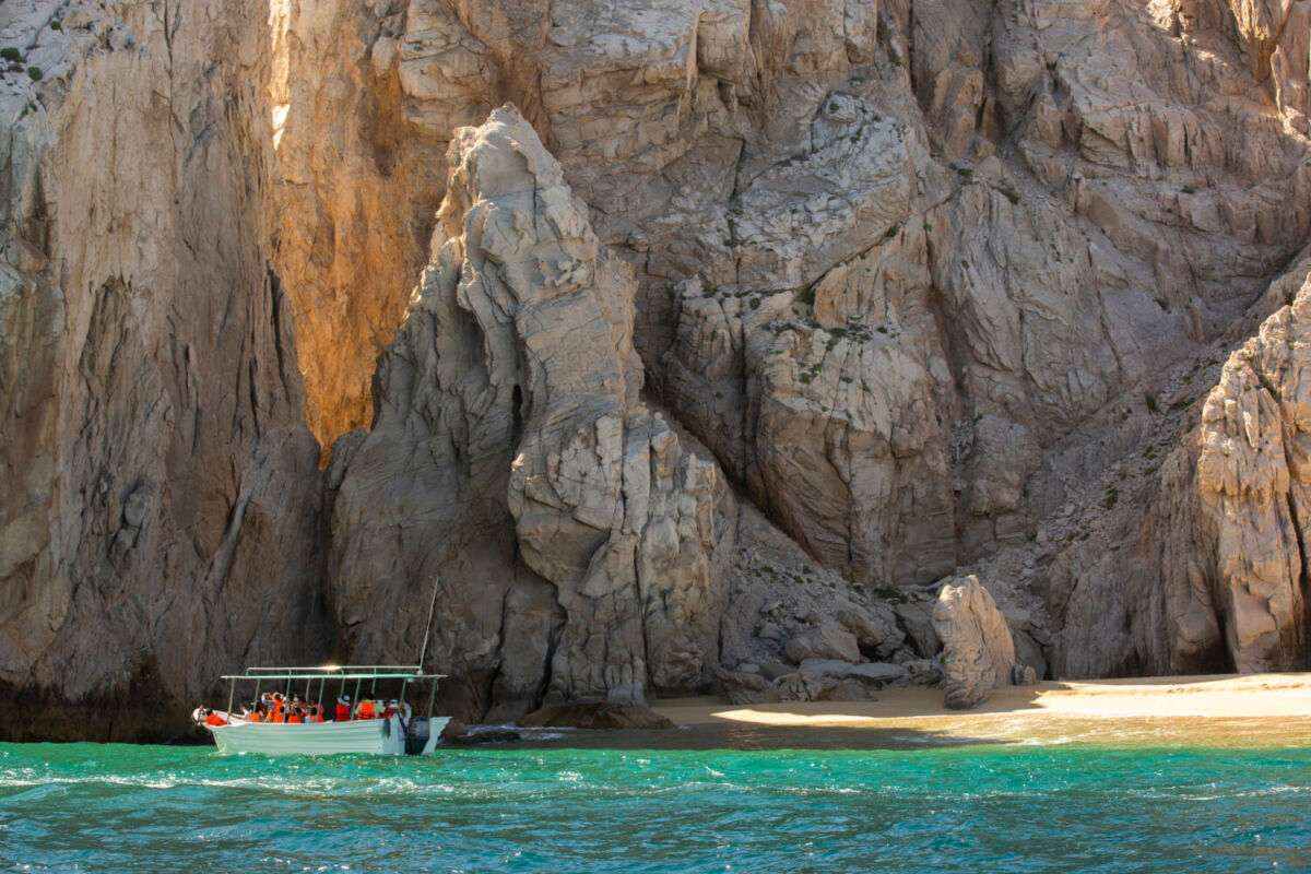 La Playa del Amor se ubica junto a El Arco de Los Cabos 