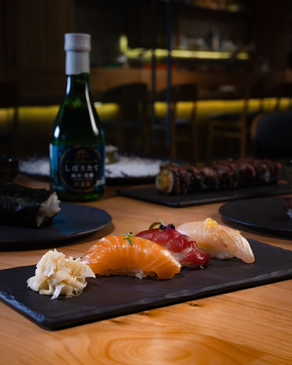 nigiris sake sushi bar