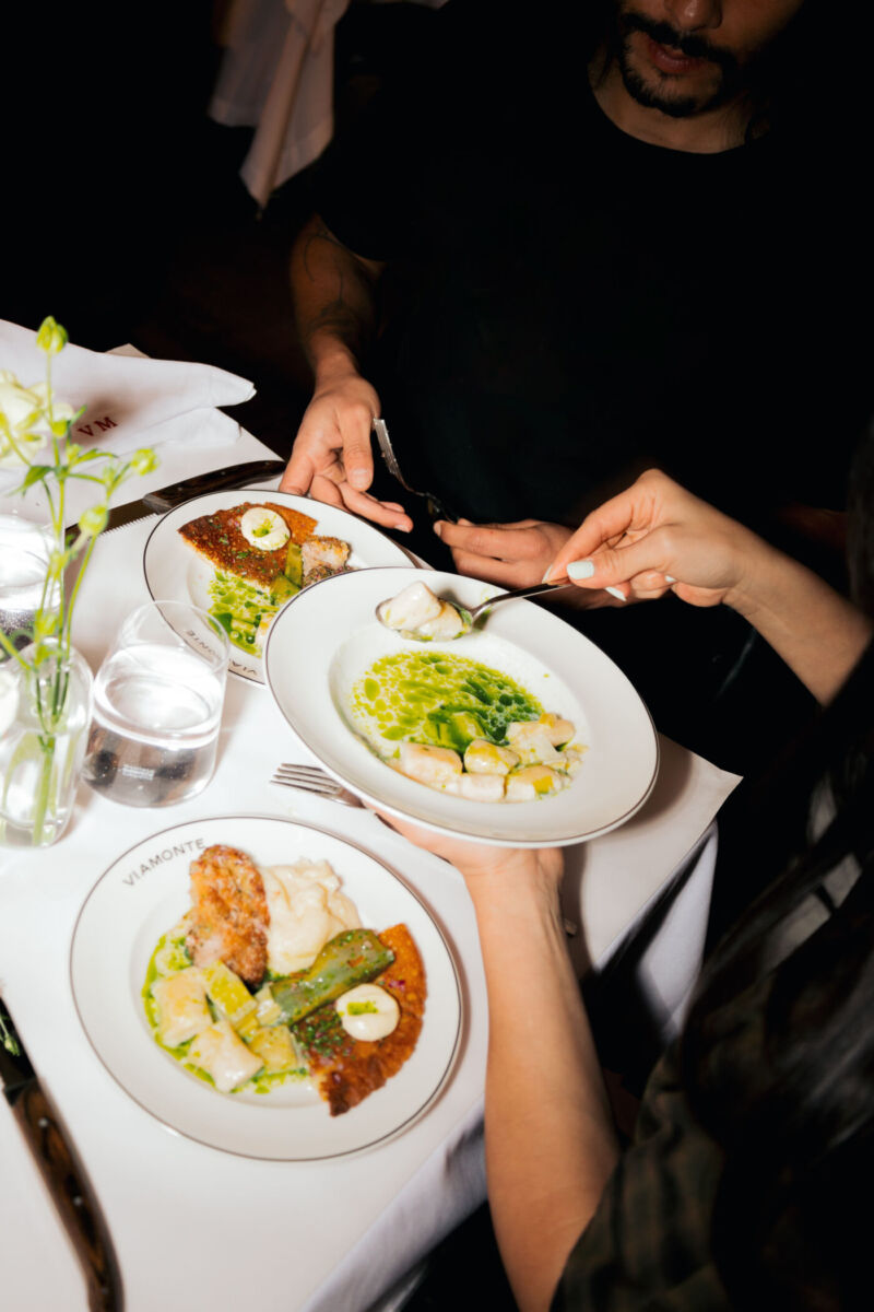 Refinado, desenfadado y cosmopolita: Viamonte trae un auténtico bodegón porteño al corazón de la CDMX