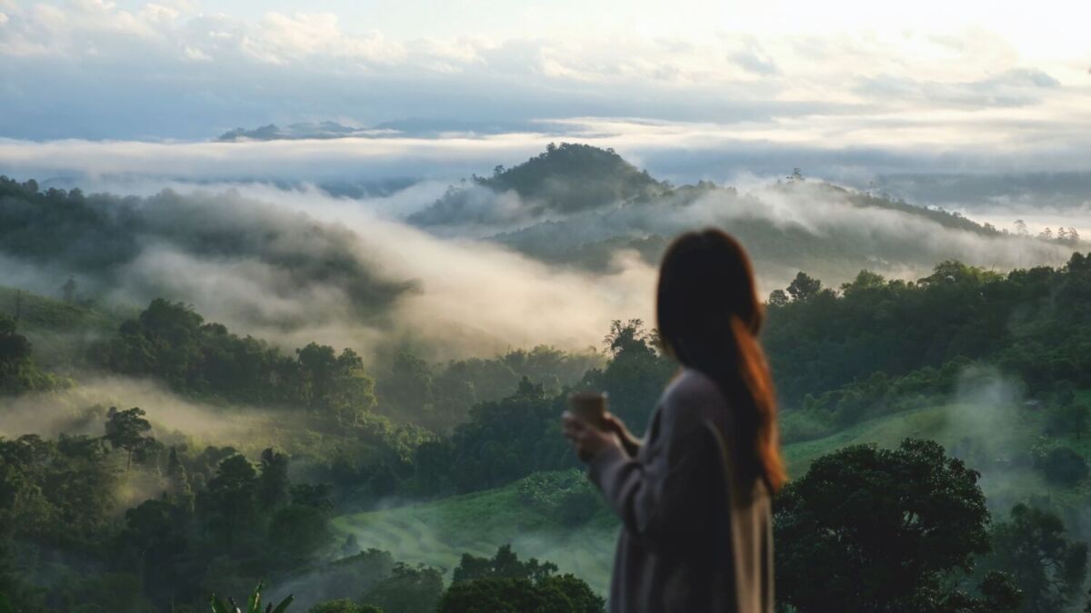 Calles empedradas entre neblina: así se vive el invierno en un Pueblo Mágico a 3 horas de la CDMX