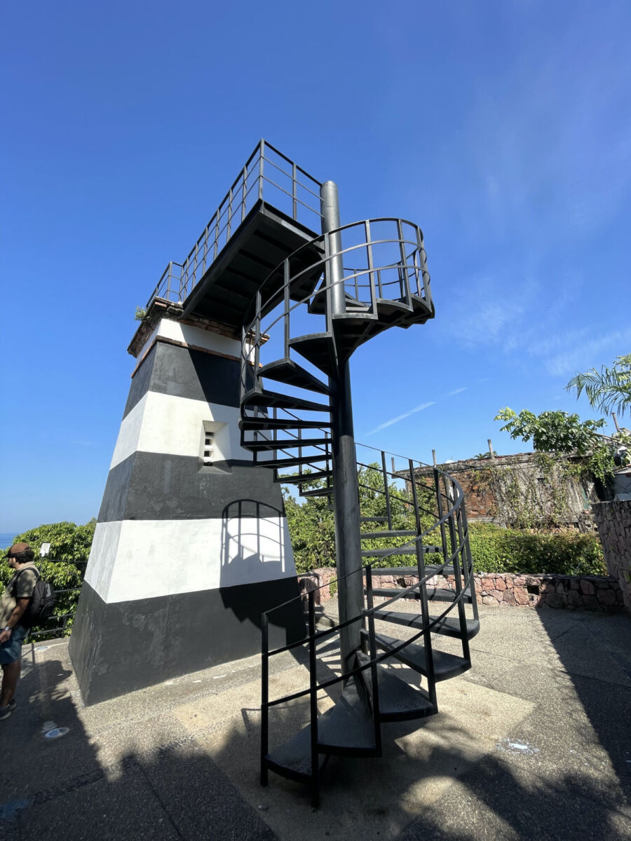 Faro de Matamoros en el centro de Puerto Vallarta