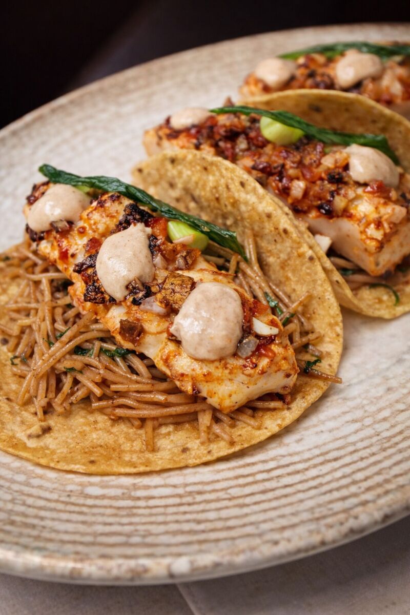 tacos de filete de calamar adobado en jitomate deshidratado  de TESTAL 