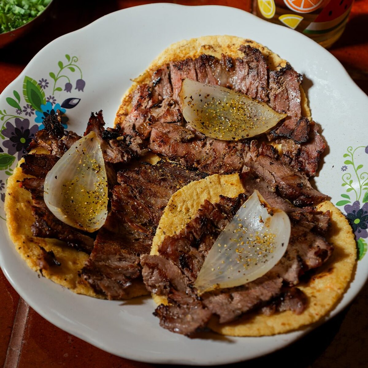 orden de tres tacos de carne asada 