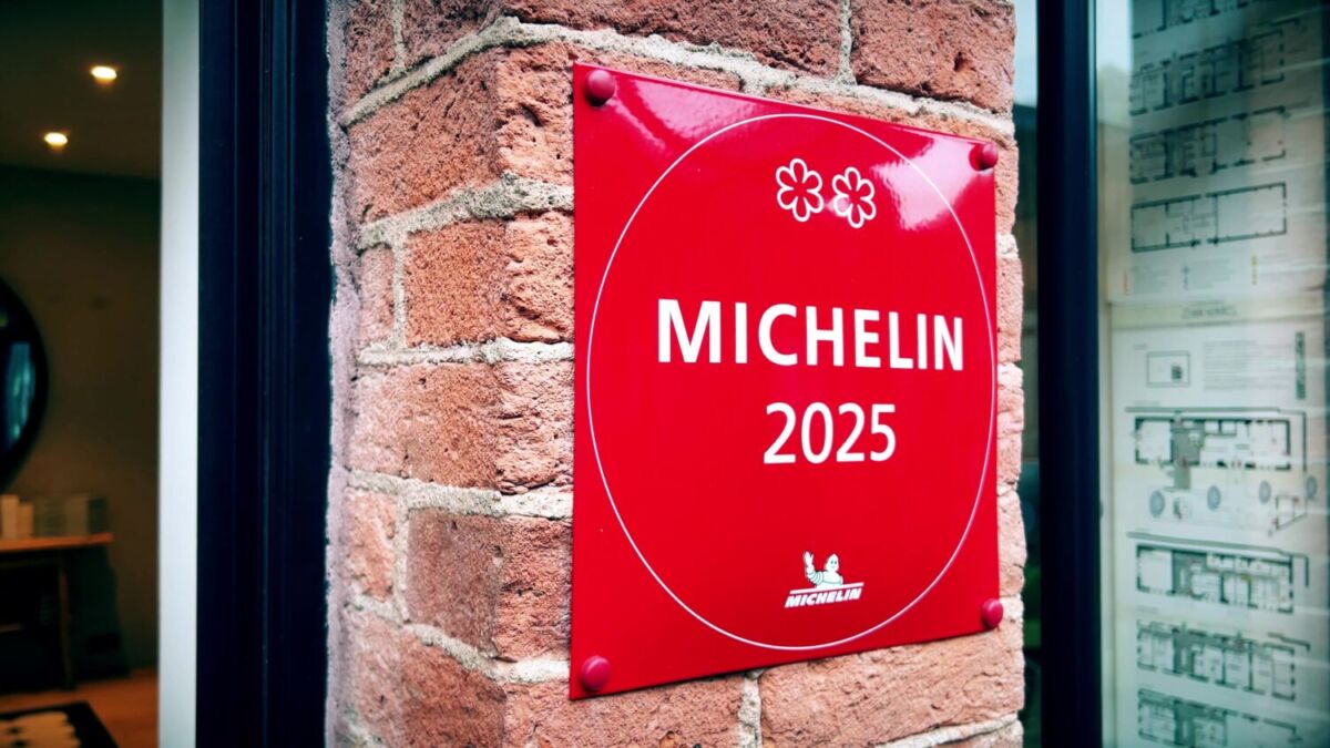 Restaurante con placa de Estrella Michelin 
