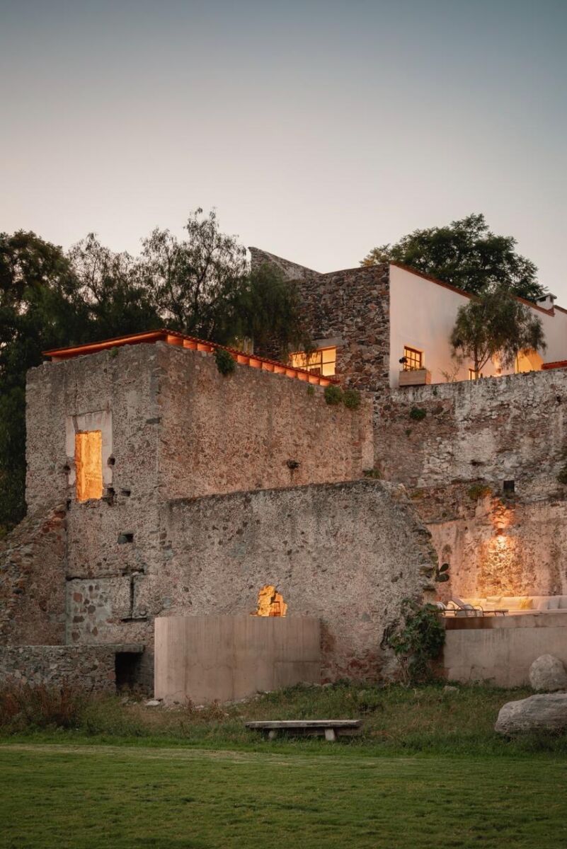 molino del siglo XIX convertido en hospedaje