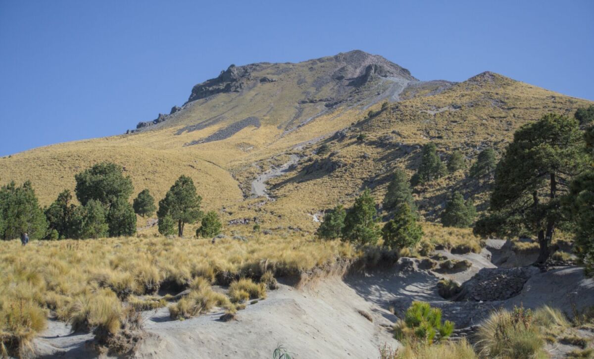 sendero rumbo al volcán La Malinche 