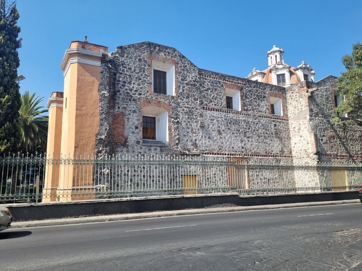 Entre el ruido y el tráfico del Periférico, se esconde un museo que seguro has visto y no sabías lo que era