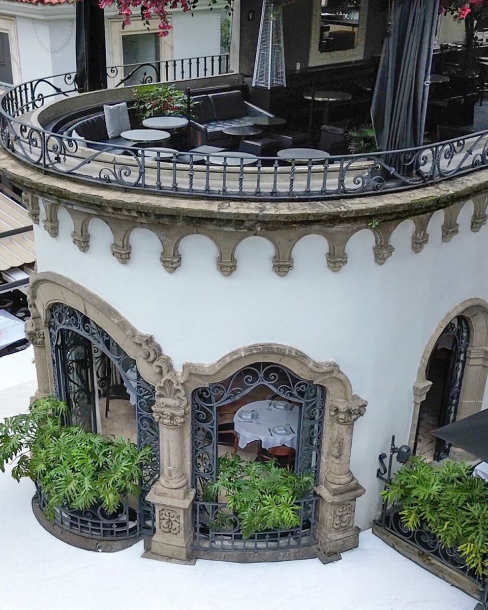 dos pisos de casa domit en polanco alberga Blanco Castelar