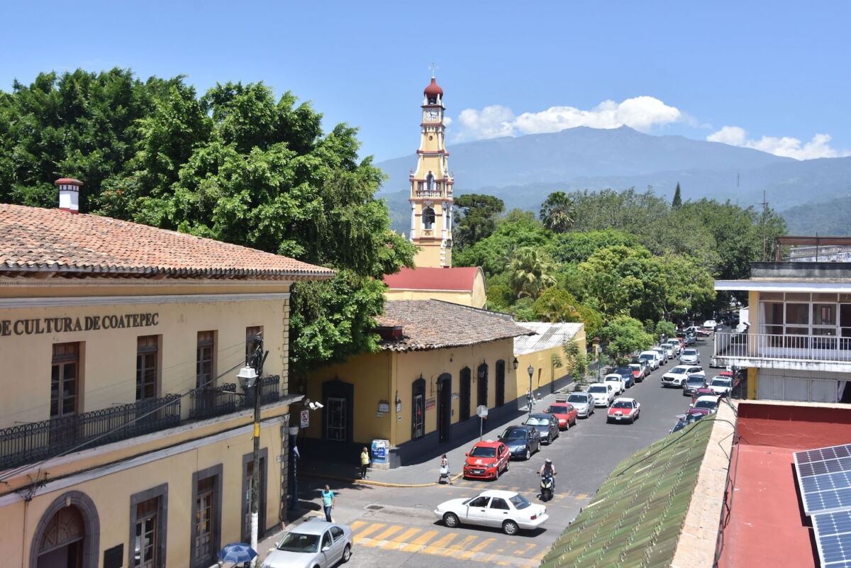 En estos pueblos en México te reciben con comida, café o vino (y sí, a veces es gratis)