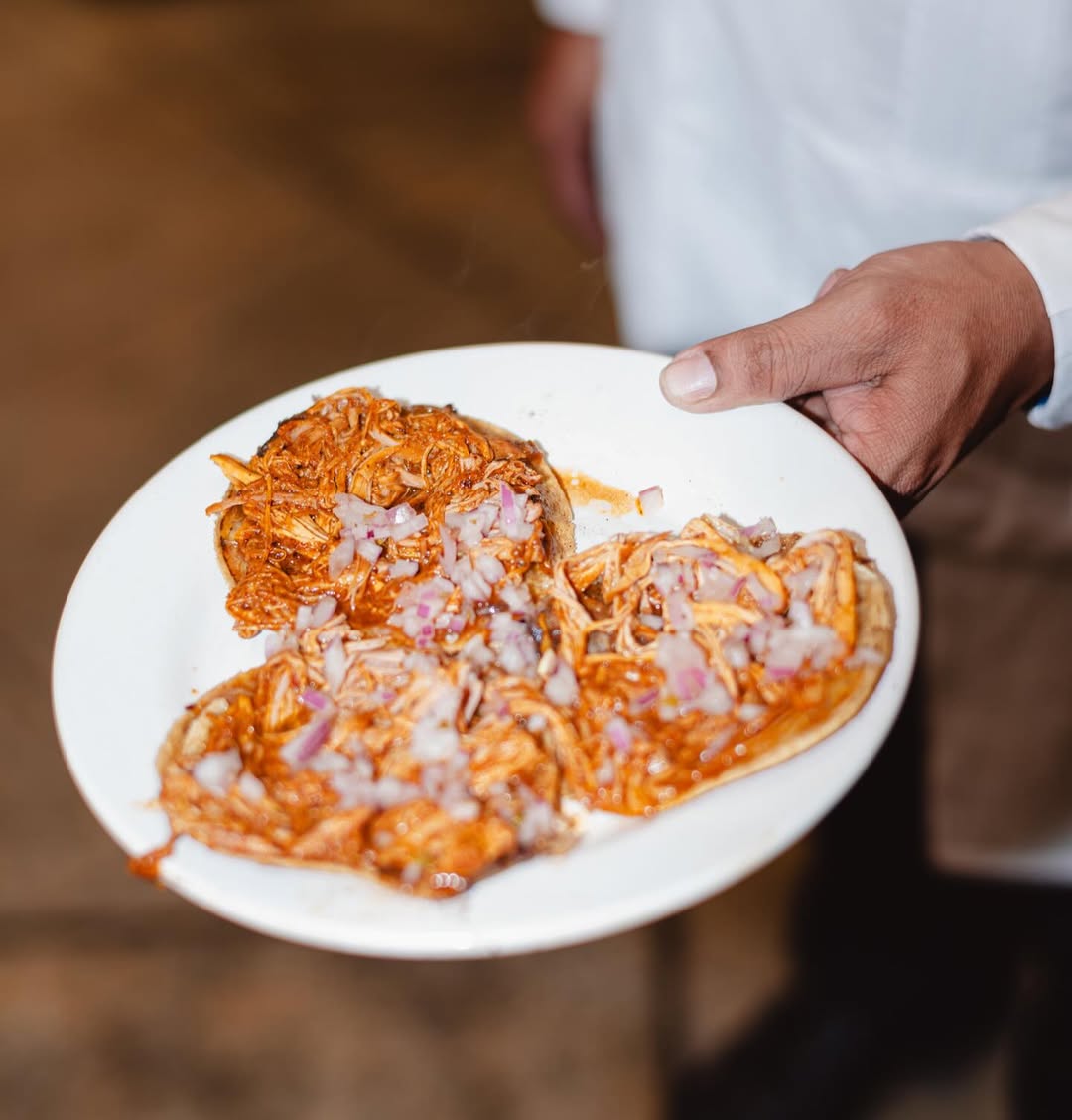 Los tacos de cochinita pibil es la platillo más popular de la cocina yucateca 