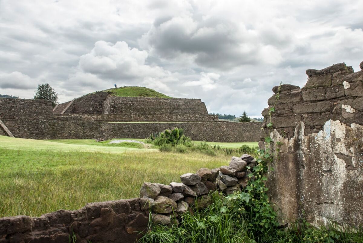 La zona arqueológica de Cuicuilco se asienta en el Parque Ecológico de Cuicuilco 