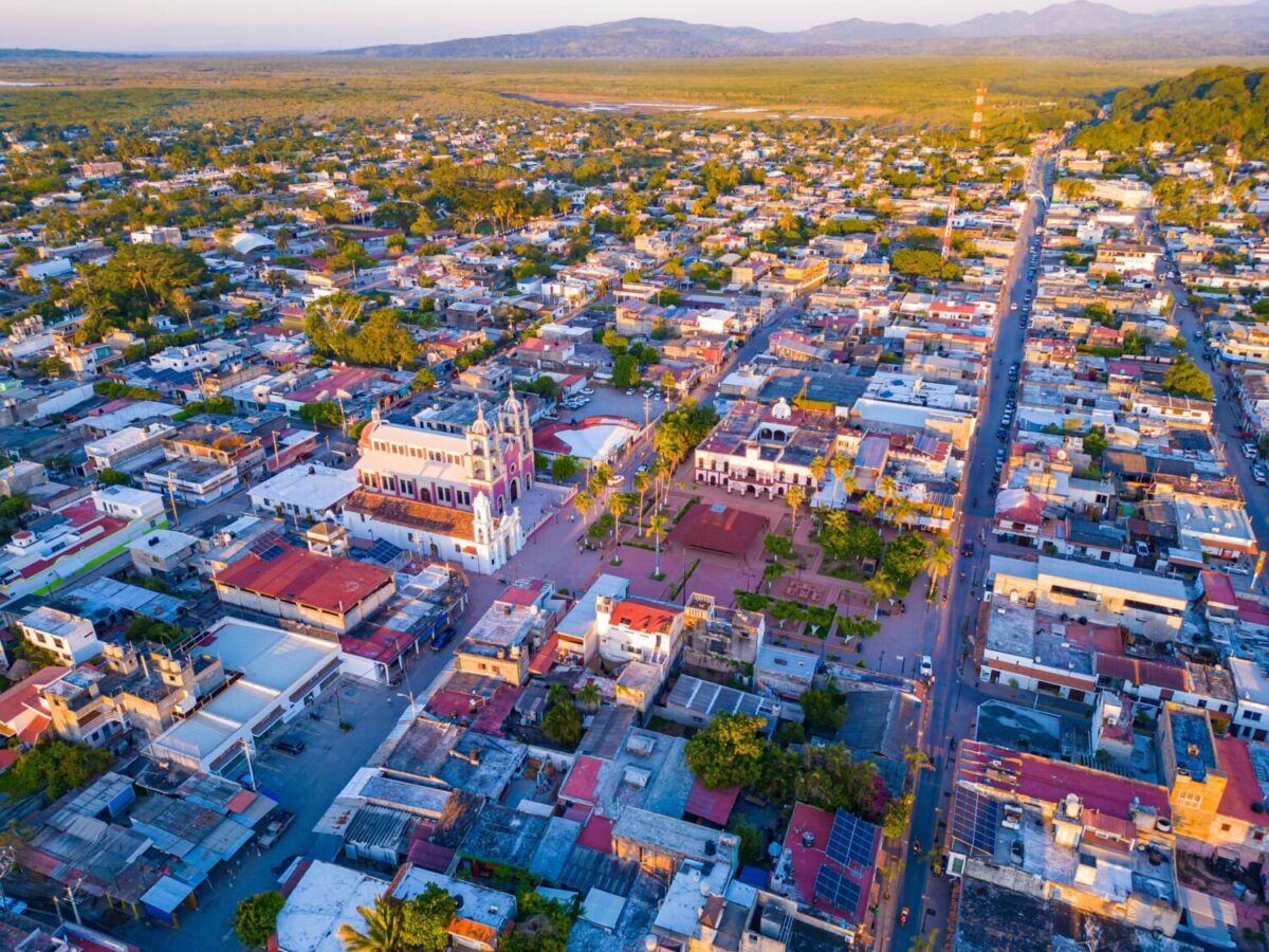 vista aérea de tepic, nayarit al atardecer