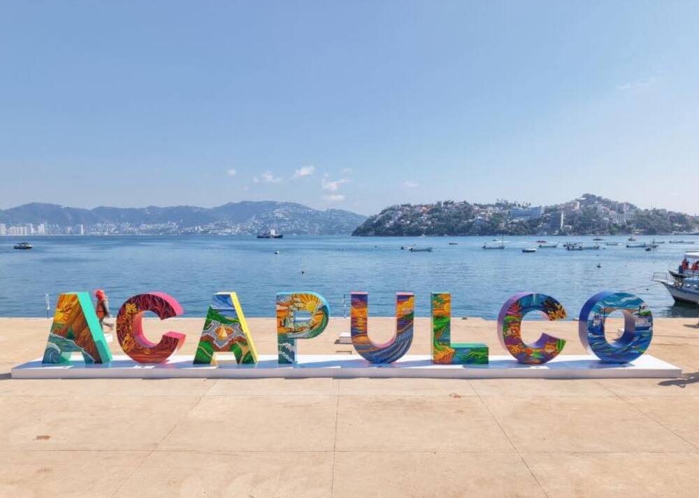 Letras monumentales de Acapulco en el Malecón 
