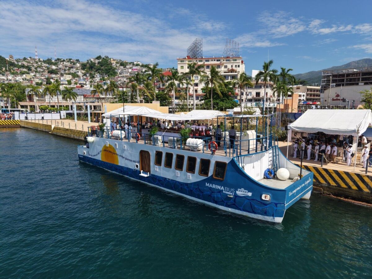 El Marinabús en el Puerto de Acapulco