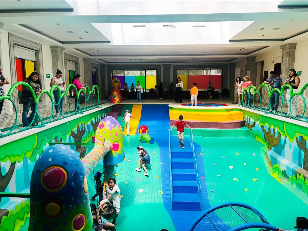 Alberca Encantada en el Complejo Cultural Los PinoS