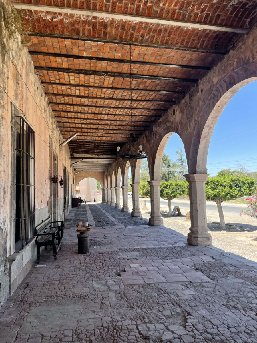 Exterior de la Ex Hacienda de Atotonilquillo en Manuel Doblado, Guanajuato