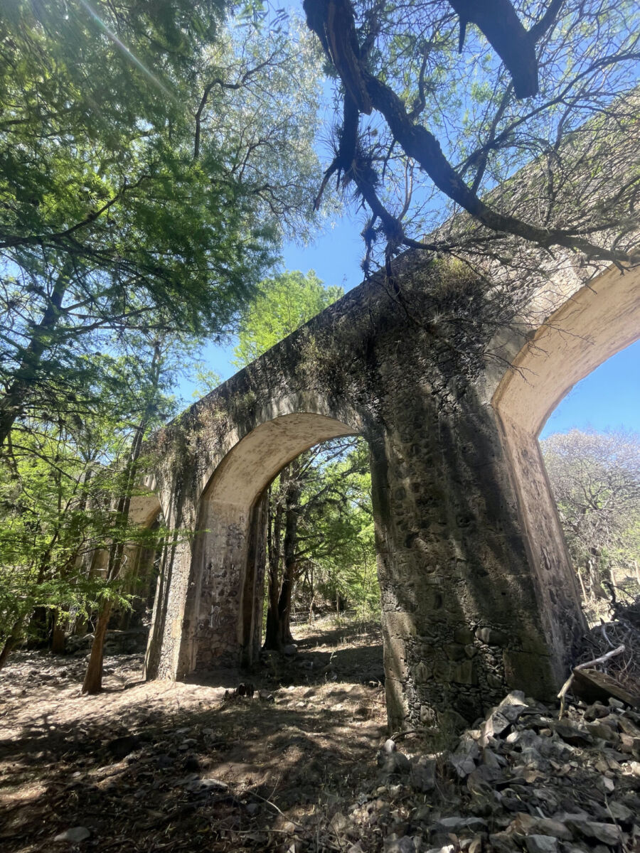 Acueducto de la Hacienda de Atotonilquillo