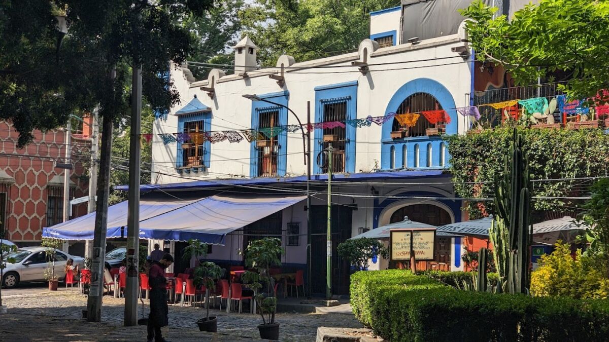 fachada de un restaurante mexicano en Coyoacán 