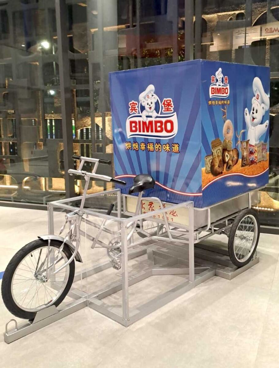 Carrito de reparto de pan de Bimbo en otros países