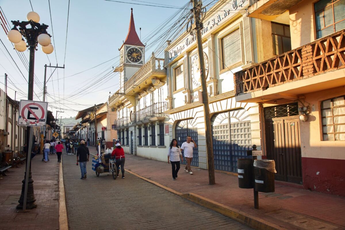 Vista de la calle en Zacatlán de las Manzanas