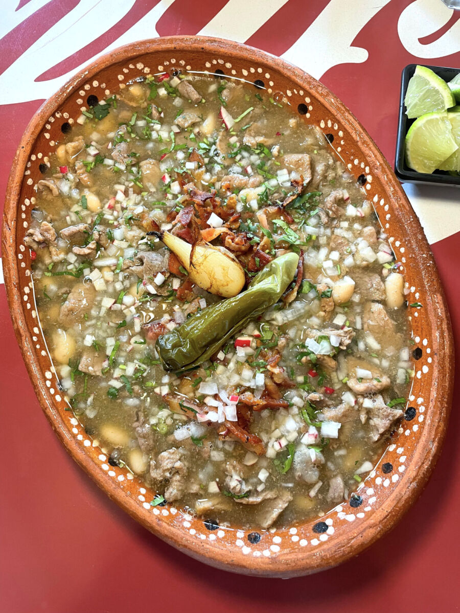 Carne en su jugo, un platillo tradicional de Guadalajara