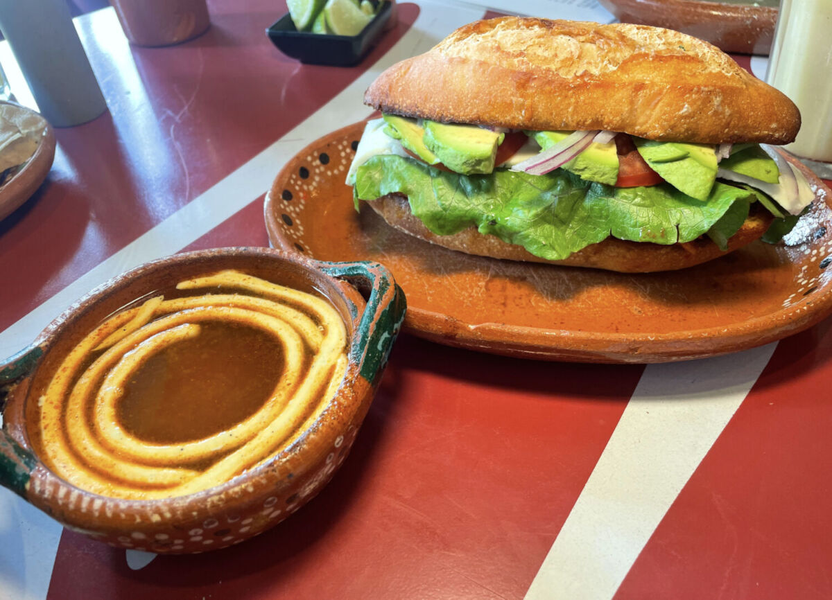 Lonche, un plato tradicional de Guadalajara en la CDMX