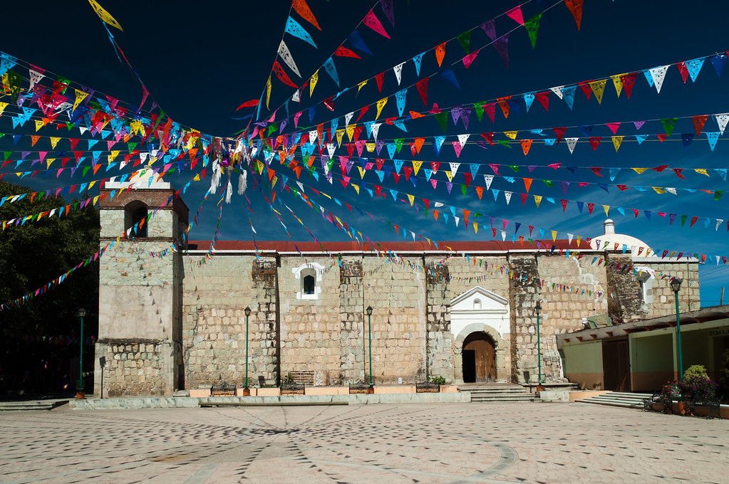 Foto panorámica del Templo de los Santos Reyes en Oaxaca