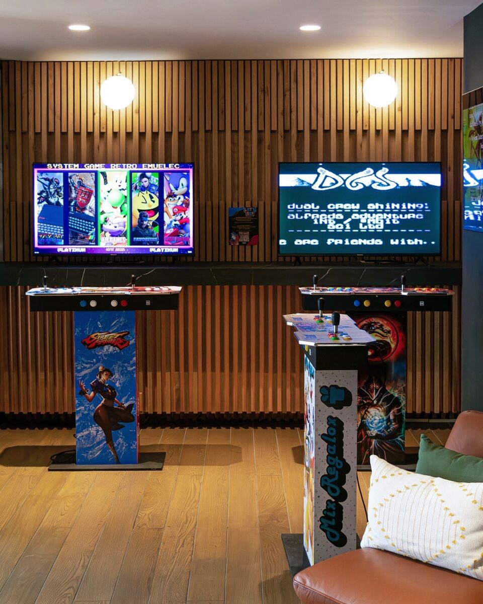 Máquinas de video juegos en Rooftop 