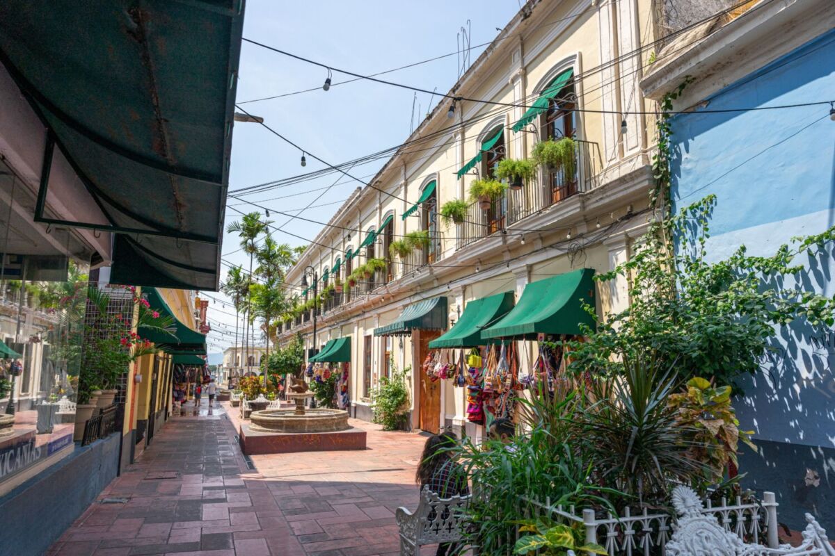 calle peatonal en Colima 