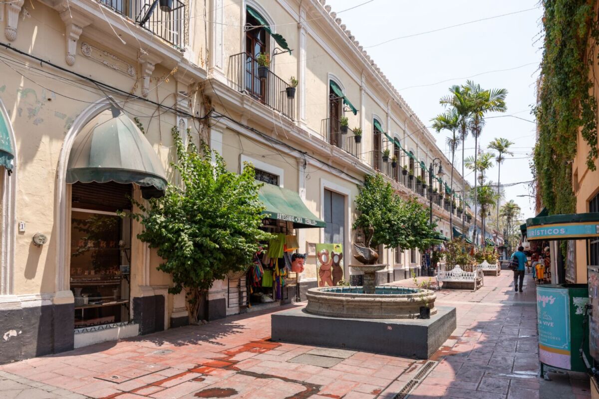 pasaje peatonal en el Centro Histórico de Colima 