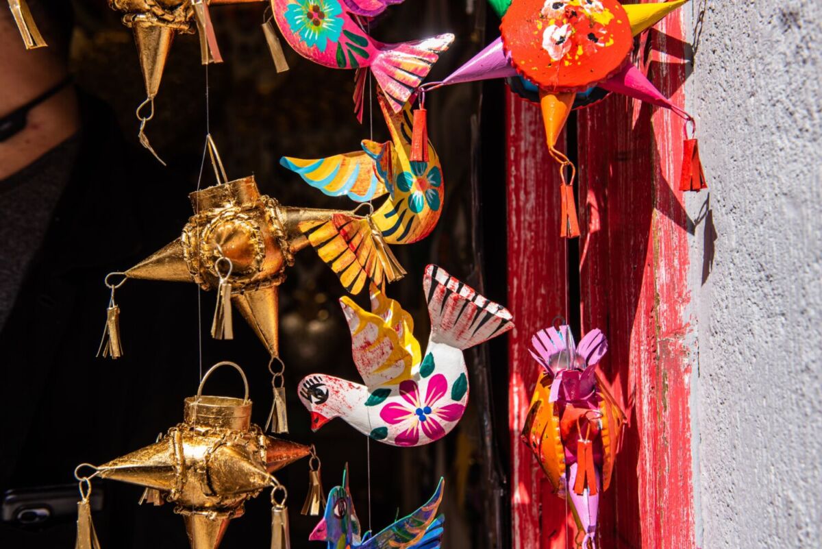 artesanias hechas con latón