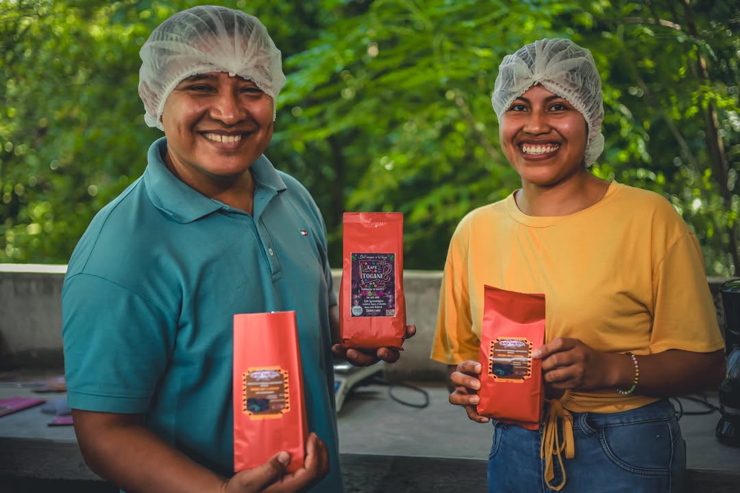 productores de café con cofias